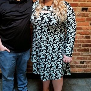 Kaari blue curvy dress